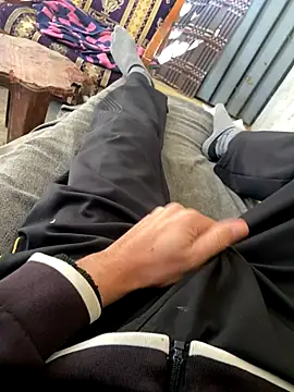 Snapshot of stevesaa chatting on November 16, 11:27 am stevesaa online show from November 16, 11:27 am