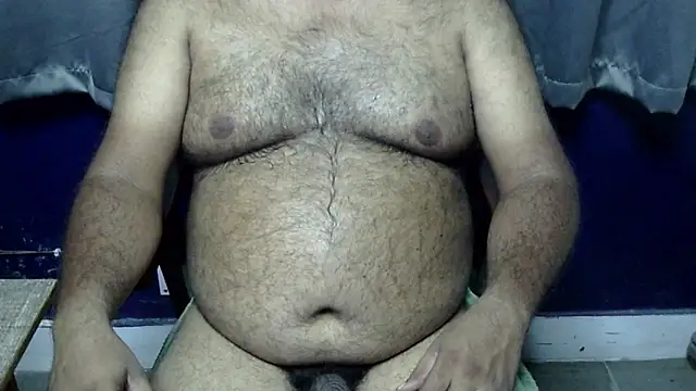 Snapshot of hairysubcub_70 chatting on April 27, 8:23 am hairysubcub 70 online show from April 27, 8:23 am
