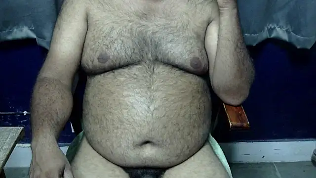 Snapshot of hairysubcub_70 chatting on May 11, 9:59 am hairysubcub 70 online show from May 11, 9:59 am