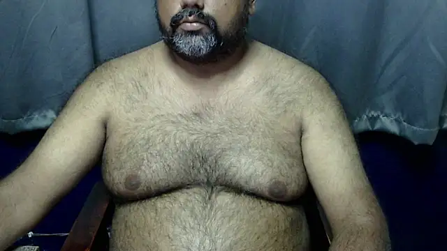 Snapshot of hairysubcub_70 chatting on May 20, 6:36 pm hairysubcub 70 online show from May 20, 6:36 pm