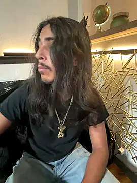 Snapshot of jrrichforever chatting on January 7, 10:34 pm jrrichforever online show from January 7, 10:34 pm