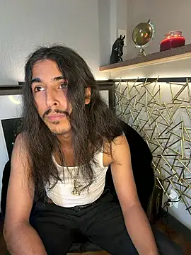 Snapshot of jrrichforever chatting on January 11, 8:47 pm jrrichforever online show from January 11, 8:47 pm