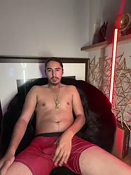 Snapshot of jrrichforever chatting on February 14, 3:09 pm jrrichforever online show from February 14, 3:09 pm