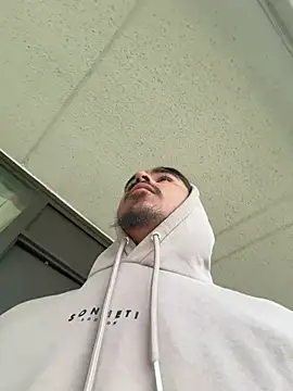 Snapshot of jrrichforever chatting on March 8, 1:15 pm jrrichforever online show from March 8, 1:15 pm