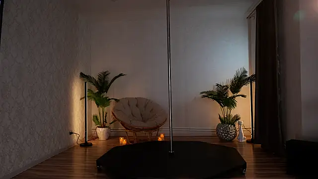 KittyCaitlin online show from March 23, 8:57 pm