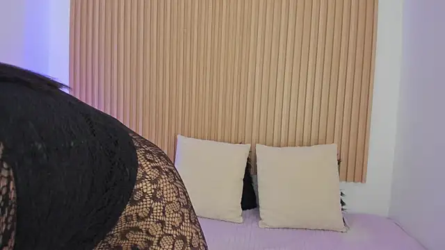 GenesisRuiz online show from September 29, 10:42 am