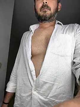 Snapshot of Spicy_aryan chatting on May 19, 3:51 pm Spicy aryan online show from May 19, 3:51 pm
