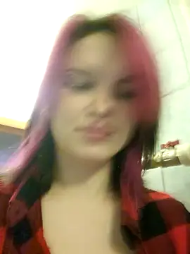 LazyTanukii online show from December 17, 3:50 am