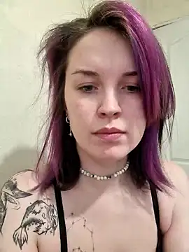 LazyTanukii online show from January 18, 4:59 am