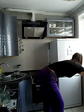 LazyTanukii online show from September 15, 6:13 am