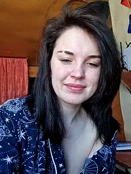 LazyTanukii online show from March 2, 7:15 am