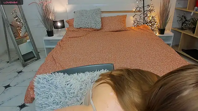 CharmedDoll online show from January 25, 8:00 am