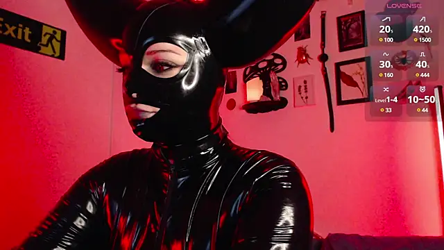 auroralatexprincess online show from March 19, 6:01 pm