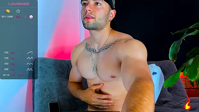 vanegas luis online show from December 22, 2:27 pm