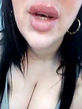 Snapshot of Queen_sousou chatting on February 2, 9:13 pm Queen sousou online show from February 2, 9:13 pm