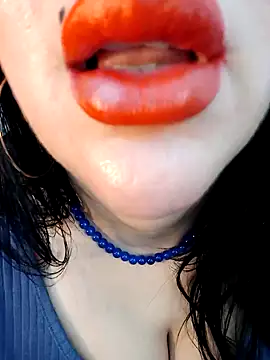 Snapshot of Queen_sousou chatting on February 6, 1:16 am Queen sousou online show from February 6, 1:16 am