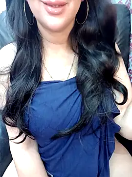 Snapshot of Queen_sousou chatting on February 15, 11:58 pm Queen sousou online show from February 15, 11:58 pm