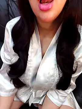 Snapshot of Queen_sousou chatting on February 16, 10:32 pm Queen sousou online show from February 16, 10:32 pm