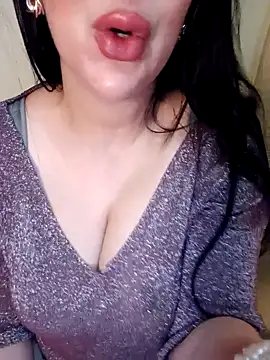 Snapshot of Queen_sousou chatting on March 8, 12:33 am Queen sousou online show from March 8, 12:33 am