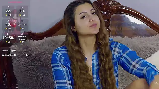 Snapshot of NicolePlay chatting on March 3, 6:15 am NicolePlay online show from March 3, 6:15 am