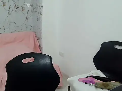 Snapshot of SweetAsianAss chatting on October 25, 10:37 pm SweetAsianAss online show from October 25, 10:37 pm