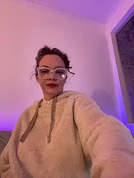 FemDom RubyKnightXXO online show from December 14, 10:39 pm