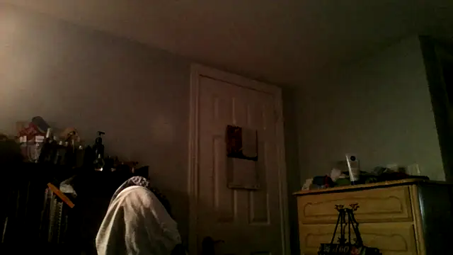 Snapshot of XTRAHORNYONE chatting on October 1, 3:45 am XTRAHORNYONE online show from October 1, 3:45 am