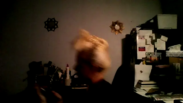 Snapshot of XTRAHORNYONE chatting on October 9, 3:04 am XTRAHORNYONE online show from October 9, 3:04 am