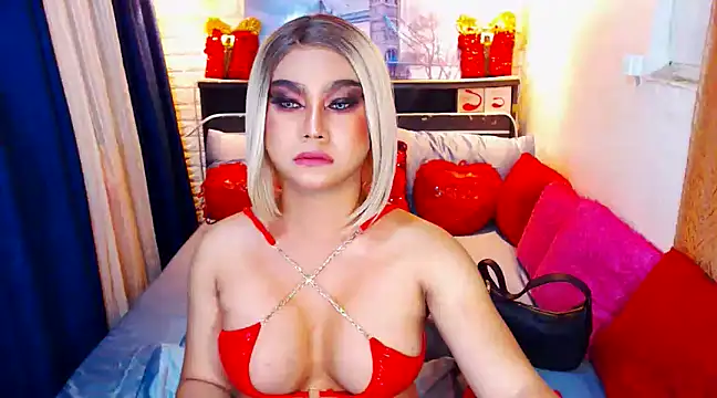 TsGoddessNhicolle online show from December 11, 12:34 pm