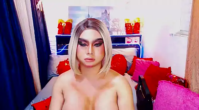 TsGoddessNhicolle online show from December 17, 12:00 pm