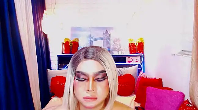 TsGoddessNhicolle online show from January 9, 4:49 pm