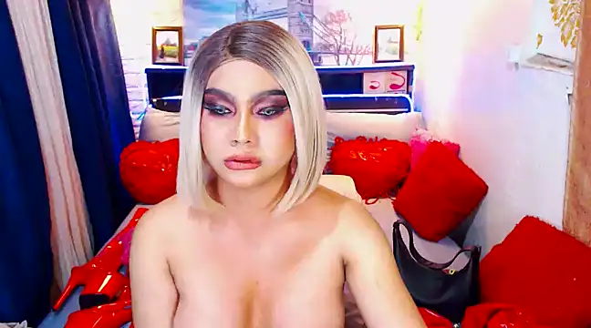 TsGoddessNhicolle online show from February 10, 1:01 pm