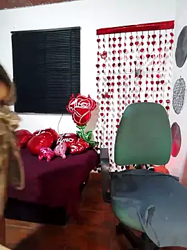 sharom smith1 online show from February 8, 8:42 am