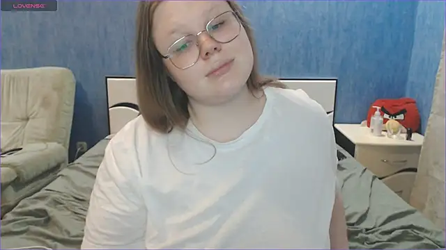 Touch me more please online show from March 10, 1:54 pm