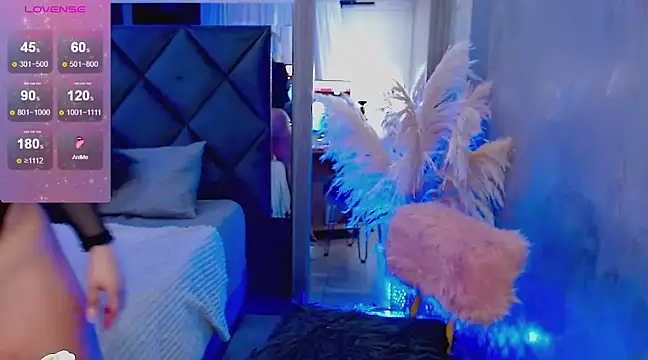 Snapshot of Angel_Monrroe chatting on January 22, 4:13 am Angel Monrroe online show from January 22, 4:13 am