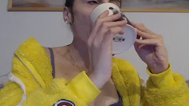 cleophee online show from December 22, 6:43 am