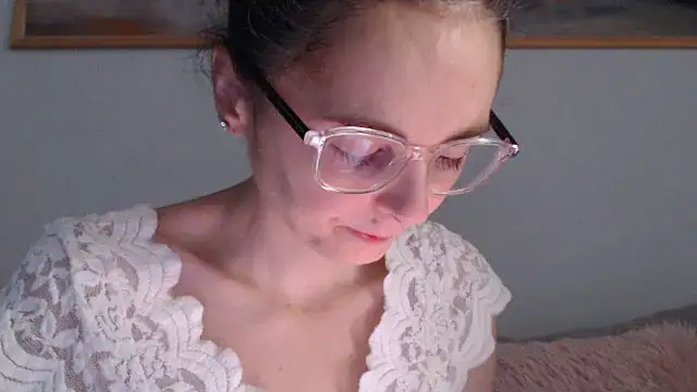 Snapshot of cleophee chatting on June 22, 5:37 am cleophee online show from June 22, 5:37 am