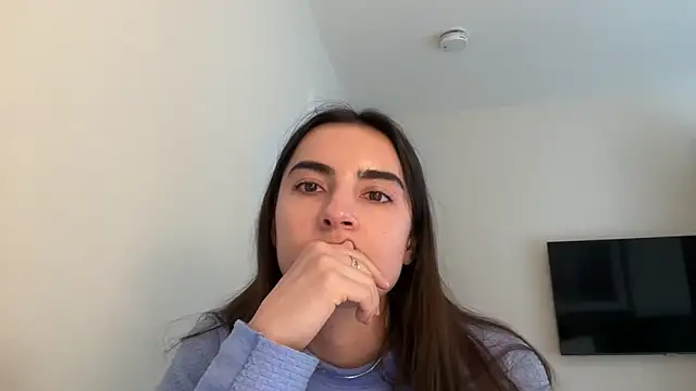 Snapshot of everybody_loves_pussy chatting on January 2, 8:24 pm everybody loves pussy online show from January 2, 8:24 pm