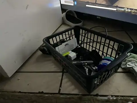 Snapshot of Exclusivenutxxx chatting on February 22, 5:12 am Exclusivenutxxx online show from February 22, 5:12 am