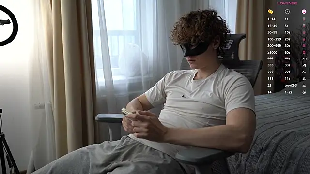 BumBuster69 online show from April 24, 2:08 pm