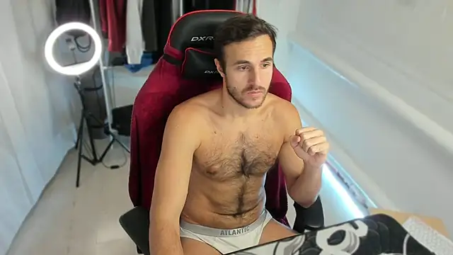 Snapshot of Raamoss chatting on October 10, 12:37 pm Raamoss online show from October 10, 12:37 pm