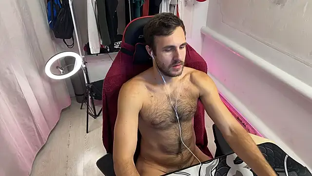 Snapshot of Raamoss chatting on October 13, 11:10 am Raamoss online show from October 13, 11:10 am