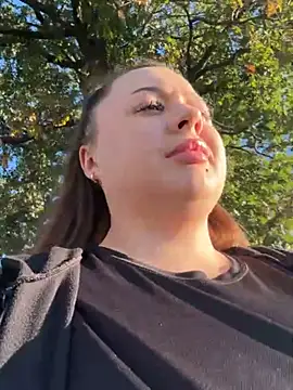 Sara Slow online show from September 27, 2:22 pm