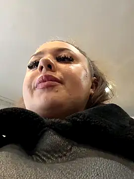 Sara Slow online show from December 22, 1:41 pm