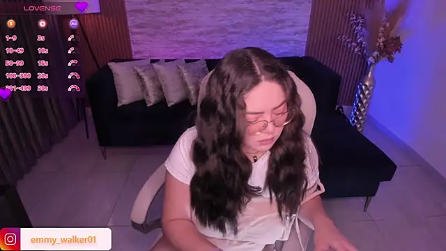 emmy walker online show from December 4, 11:08 am