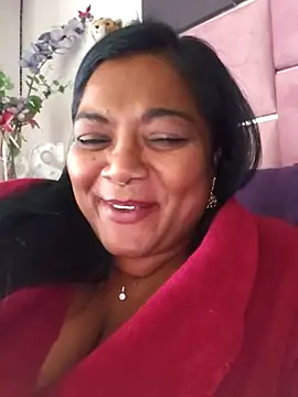 IndianDelia online show from April 23, 1:13 pm