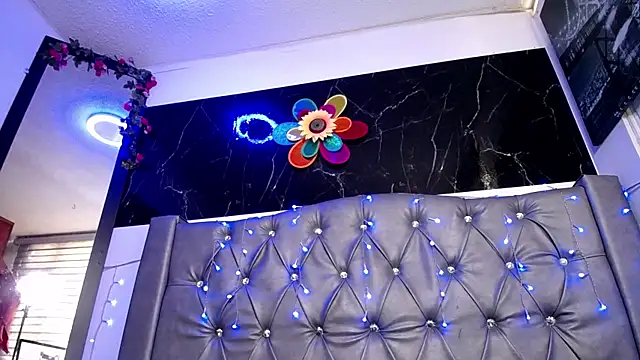 LAILAGUMMY online show from February 10, 6:24 pm