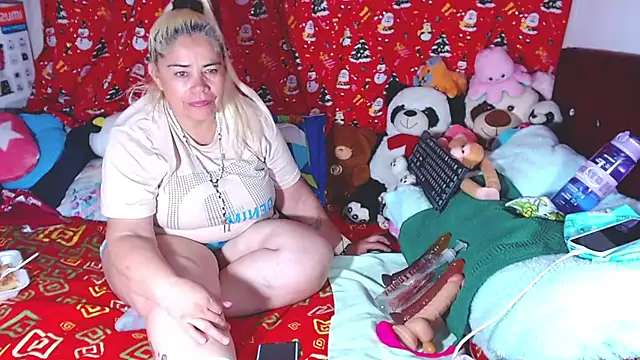 estrellita fugaz16x online show from April 20, 4:04 am