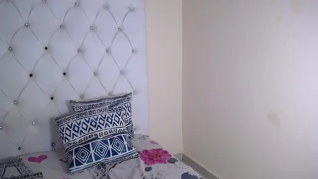 Snapshot of Ana_Girl_Nasty chatting on January 15, 7:34 pm Ana Girl Nasty online show from January 15, 7:34 pm