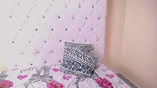 Snapshot of Ana_Girl_Nasty chatting on February 25, 9:35 pm Ana Girl Nasty online show from February 25, 9:35 pm